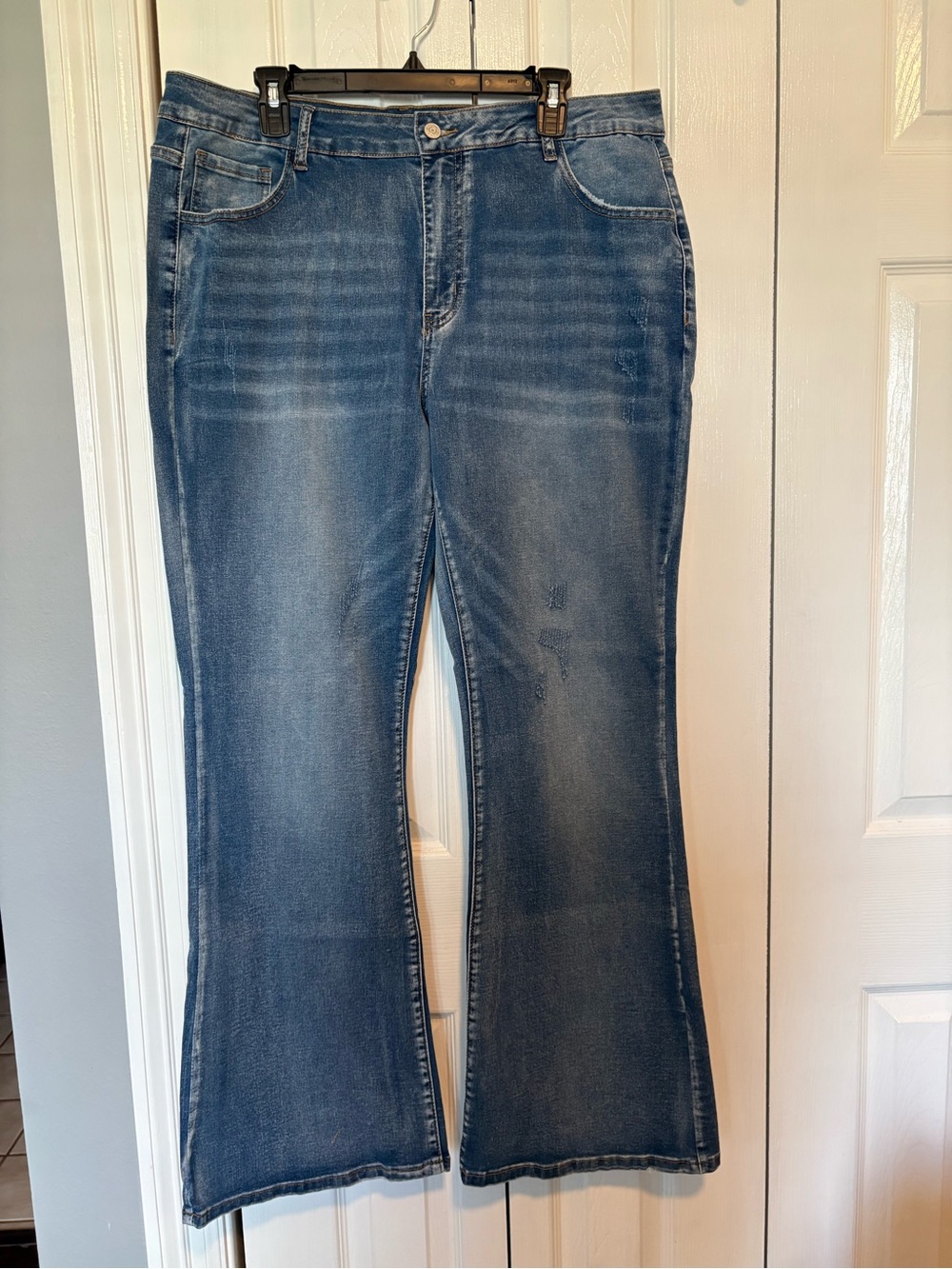 Women’s Relaxed Denim Jeans in Blue - Size 18